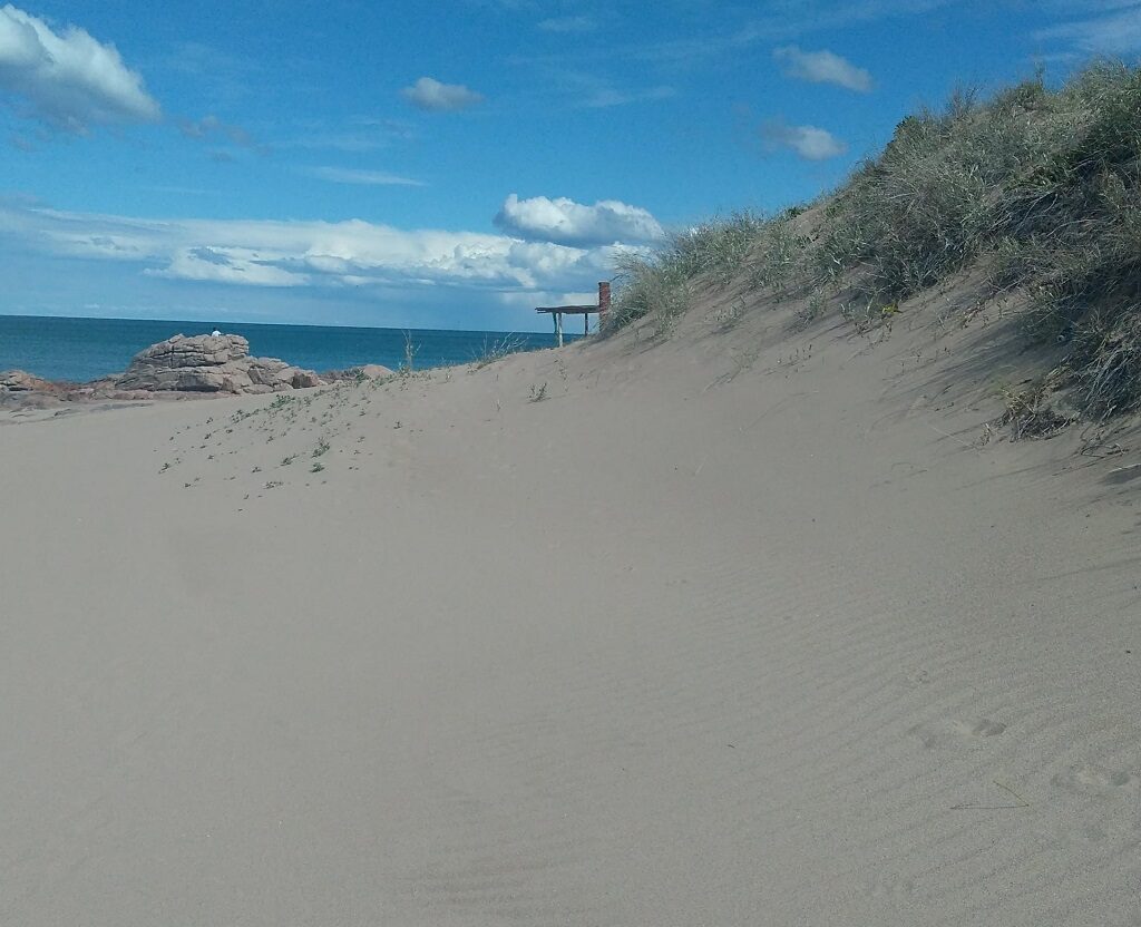 The Piedras Coloradas dunes